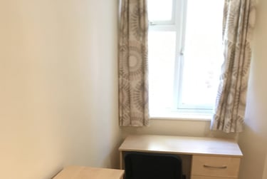 2 bed flat, High Street, Near university, Portsmouth, PO12HS - Image 5